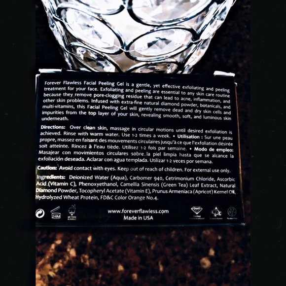 Forever Flawless Facial Peeling Gel White Diamond - Picture 6 of 9